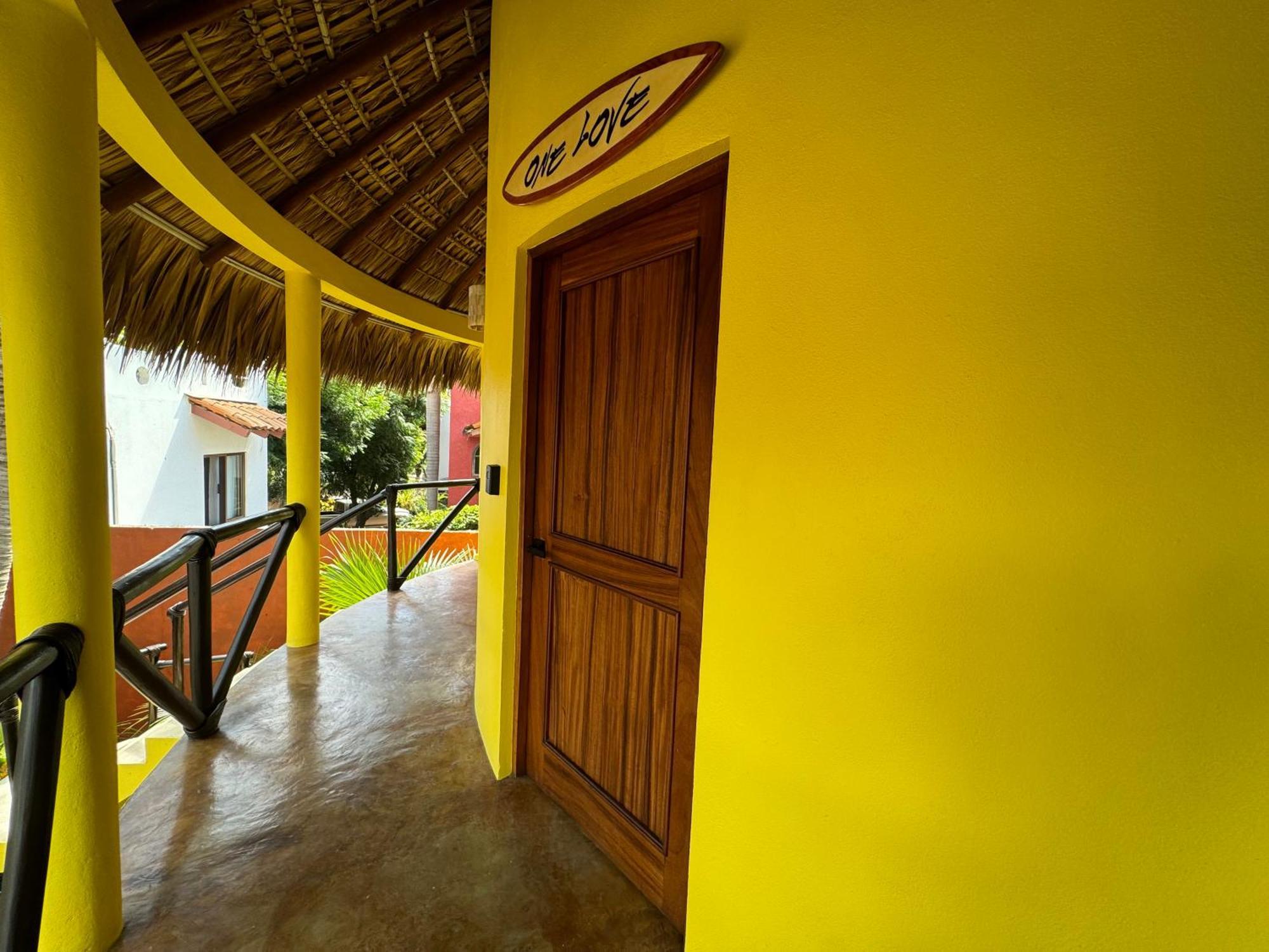 One Love Hostal Puerto Escondido Puerto Escondido  Bagian luar foto